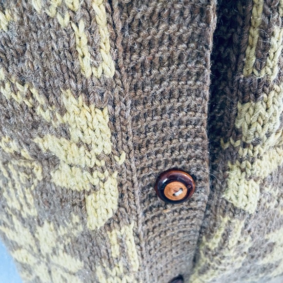 Handmade Wool Cardigan Sweater w/ Big Bold Beautiful Collar - Picture 7 of 11